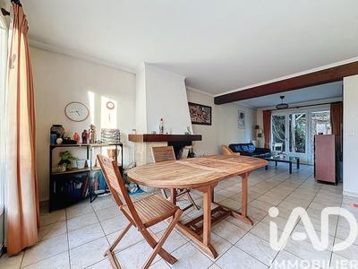 Maison - 94 m² - 5 pièces