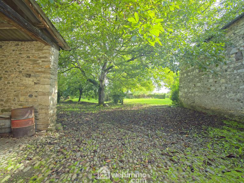 Maison - 360 m² - 12 pièces