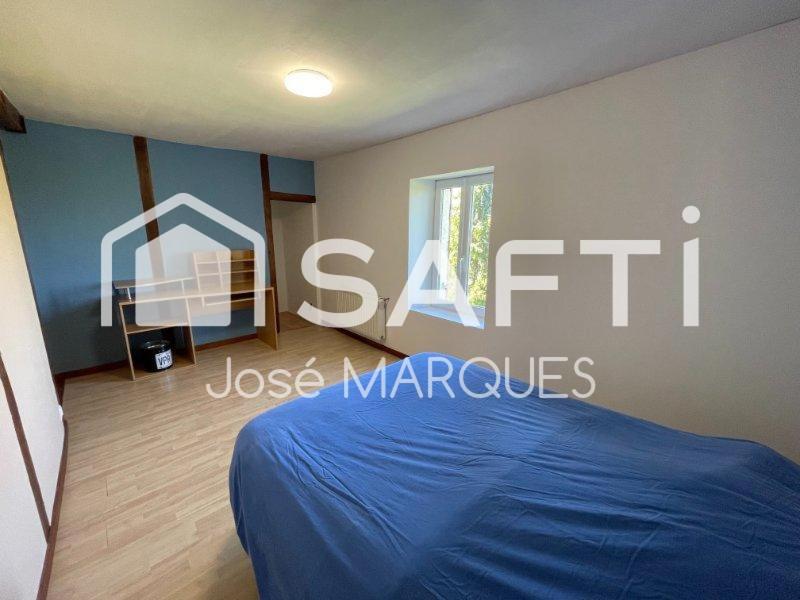 Maison - 250 m² - 6 pièces