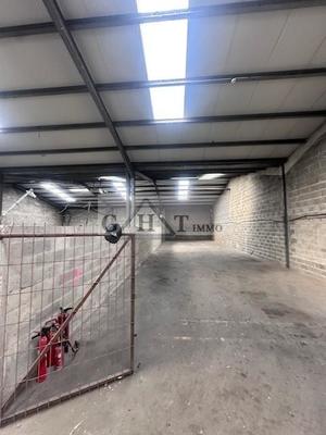 Entrepôt - 600 m²