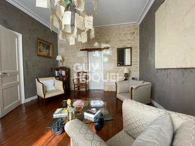 Maison de ville - 255 m² - 8 pièces