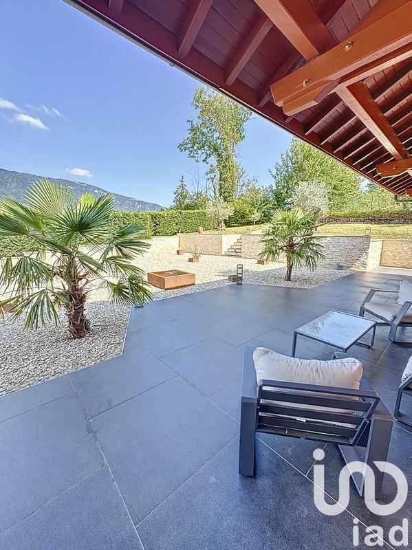 Maison - 186 m² - 6 pièces