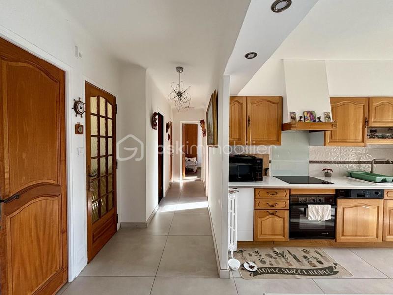 Maison traditionnelle - 145 m² - 4 pièces