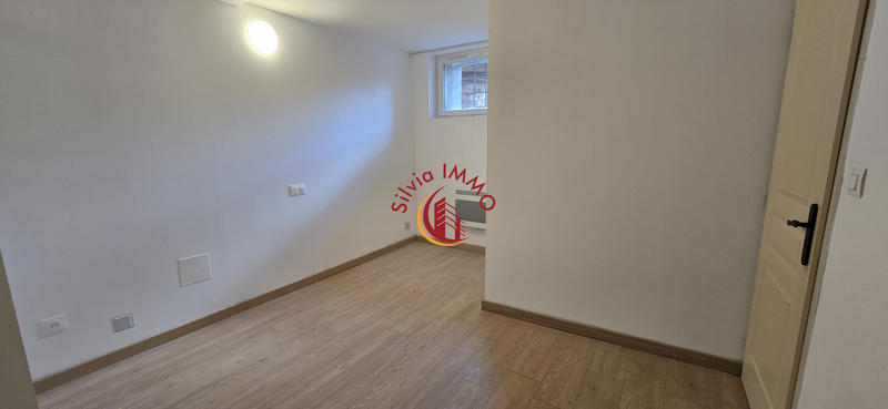 Immeuble - 203 m² - 9 pièces