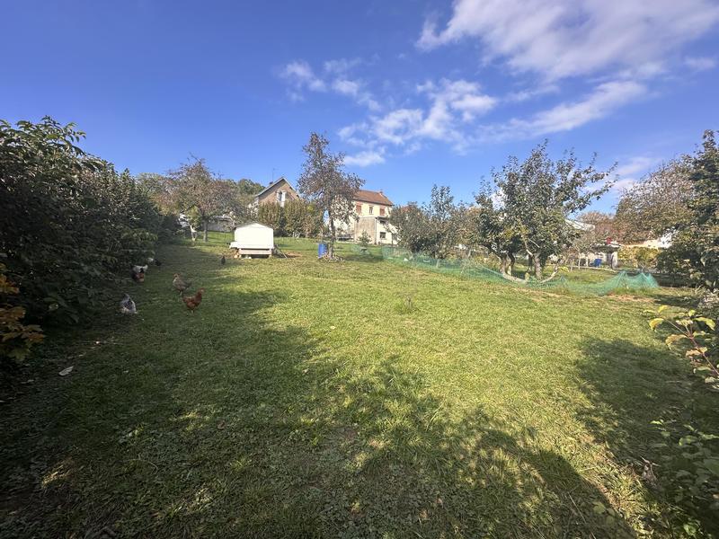 Terrain constructible - 1 000 m²
