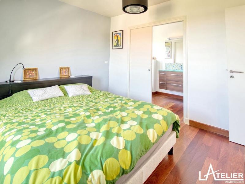 Maison - 169 m² - 9 pièces