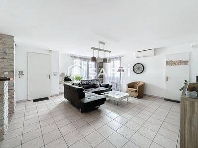 Maison - 84 m² - 3 pièces