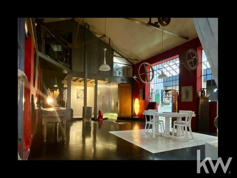 Maison - 500 m² - 8 pièces