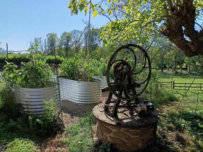 Propriété - 325 m² - 10 pièces