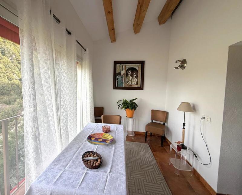 Appartement - 86 m² - 8 pièces