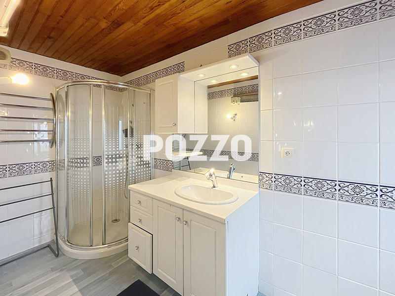 Maison - 178 m² - 6 pièces