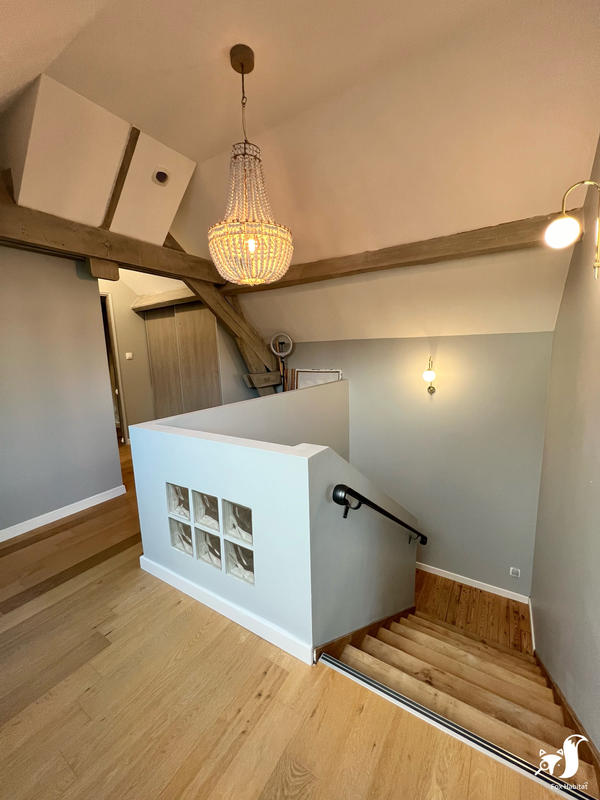 Maison - 180 m² - 5 pièces