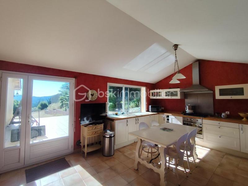 Maison - 132 m² - 6 pièces