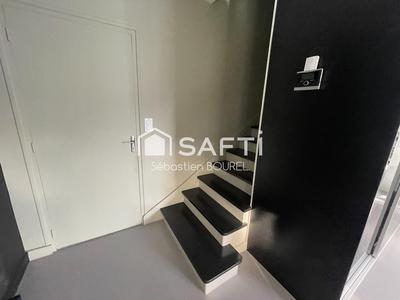 Maison - 172 m² - 8 pièces