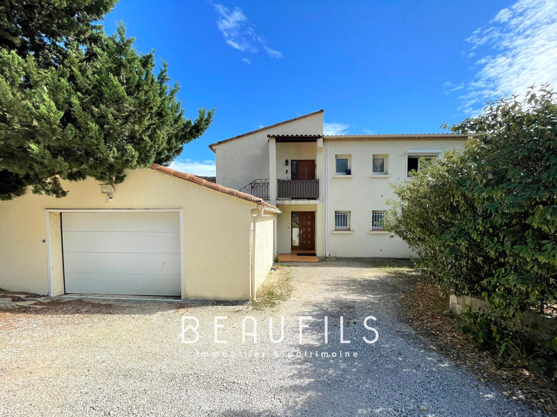 Maison - 267 m² - 10 pièces