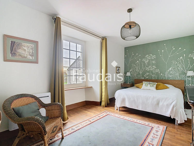 Propriété - 464 m² - 17 pièces