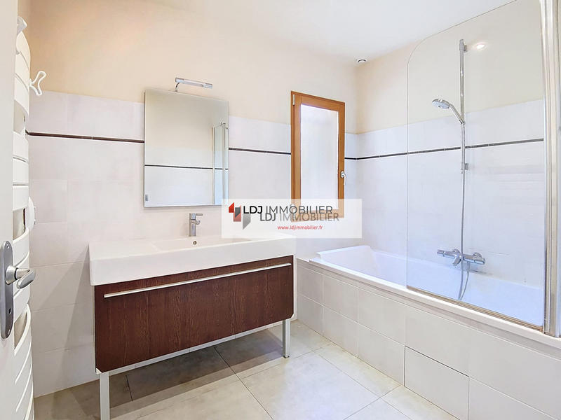 Villa - 160 m² - 5 pièces