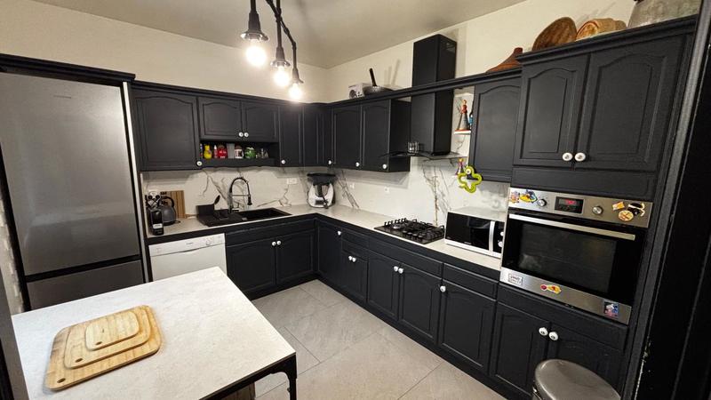 Maison - 180 m² - 7 pièces