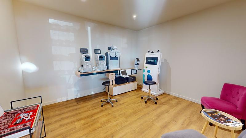 Mademoiselle Binocles