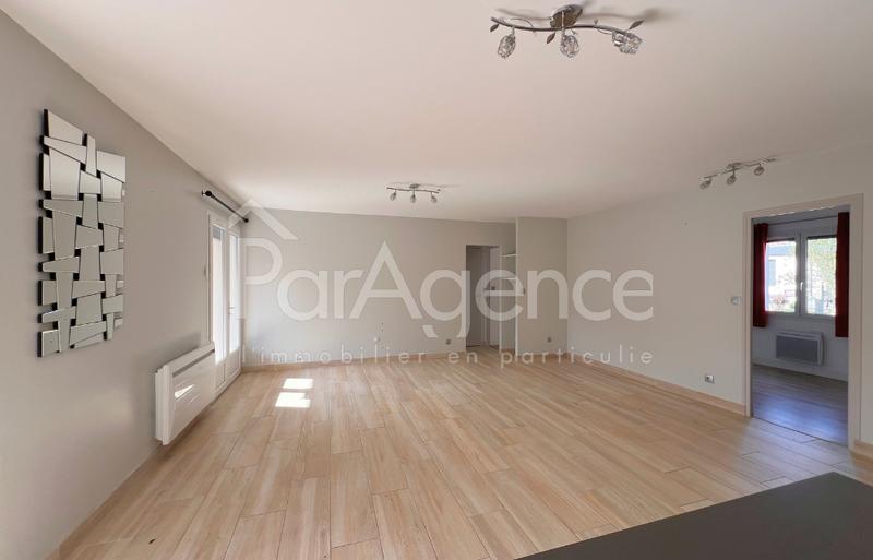 Maison - 104 m² - 5 pièces