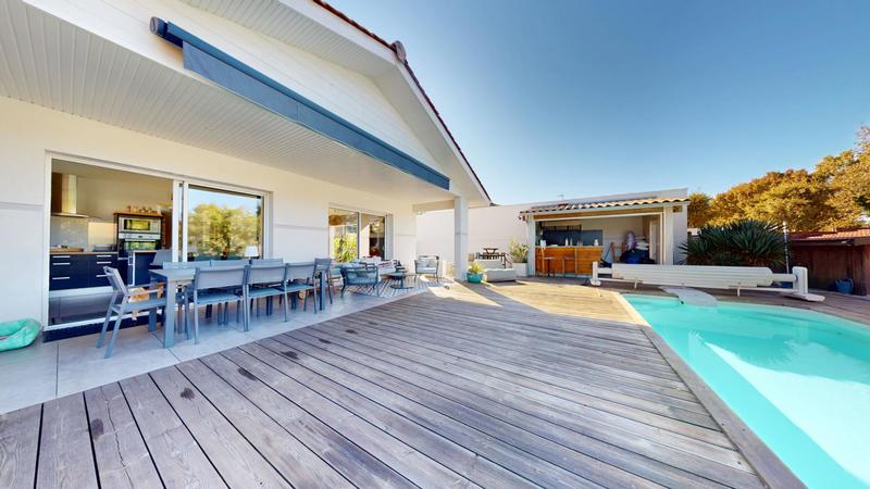 Maison - 110 m² - 6 pièces