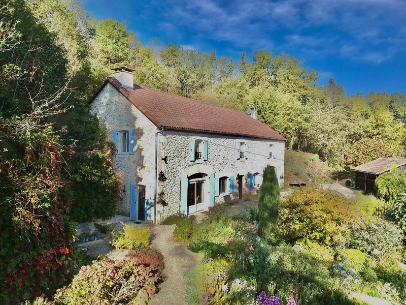 Maison - 267 m² - 8 pièces