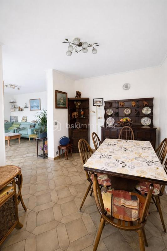 Appartement - 77 m² - 5 pièces