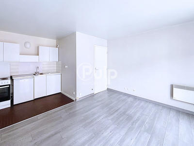 Studio - 27 m² - 1 pièce