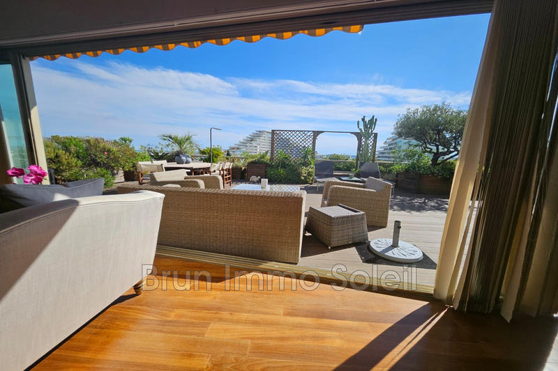 Appartement - 193 m² - 8 pièces