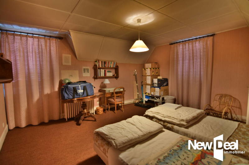 Maison - 282 m² - 8 pièces