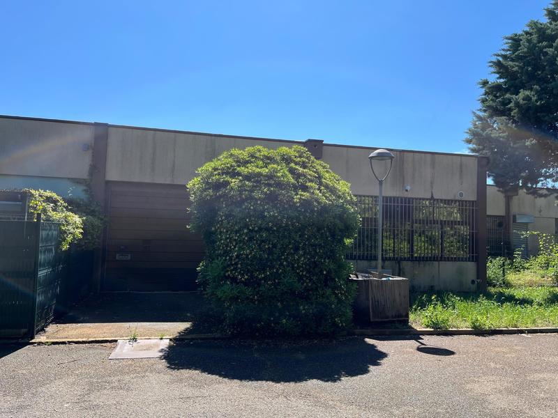 Local commercial - 97 m² - 3 pièces