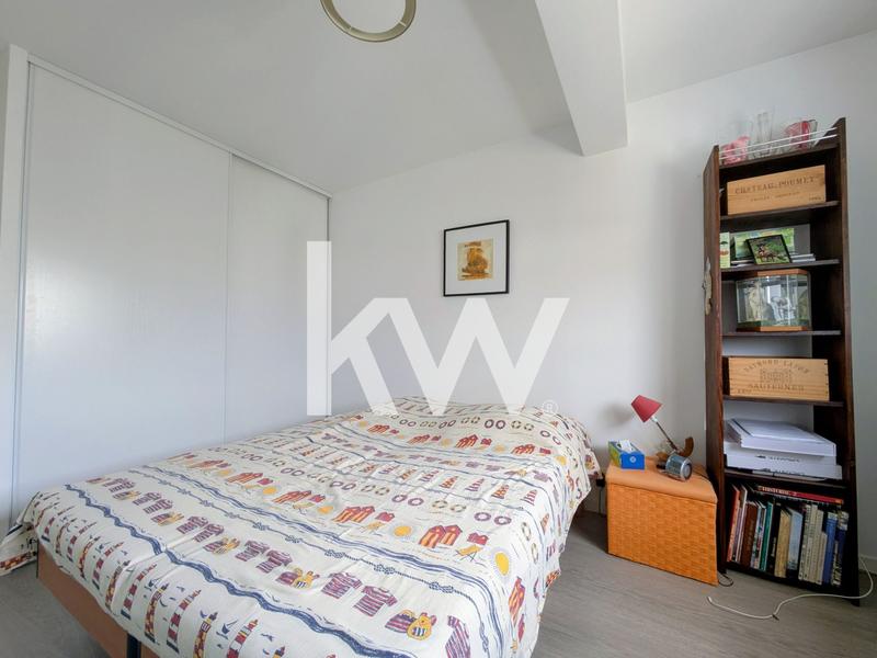 Appartement - 100 m² - 4 pièces