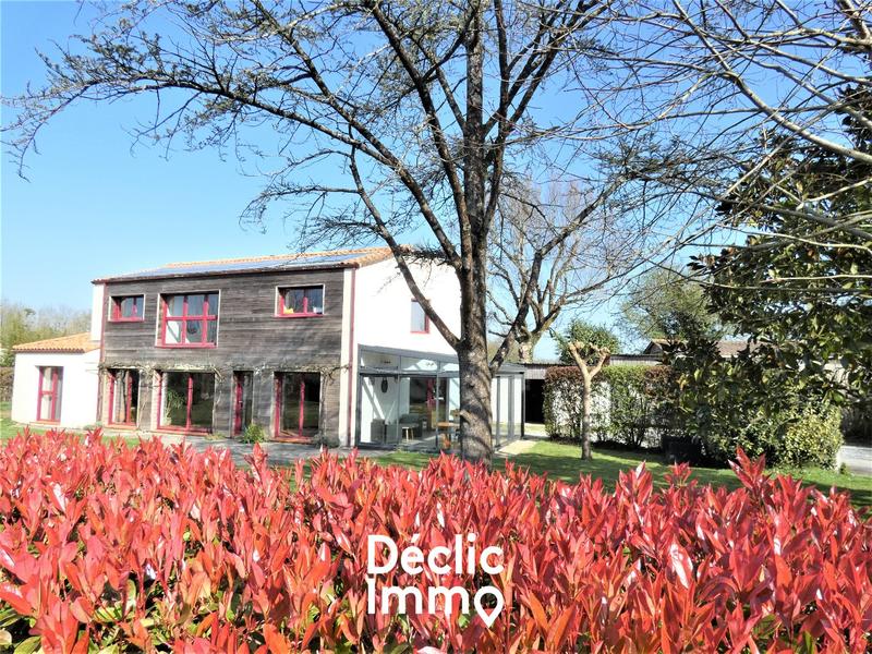 Maison - 179 m² - 6 pièces