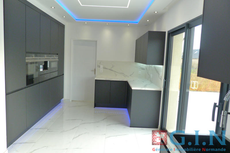 Maison - 173 m² - 7 pièces