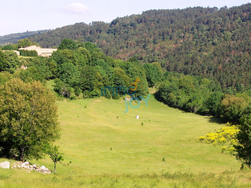 Propriété - 80 m² - 5 pièces