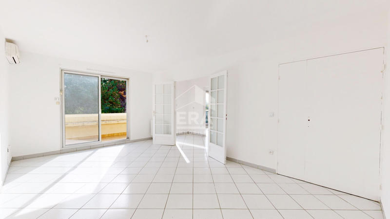 Appartement - 111 m² - 5 pièces