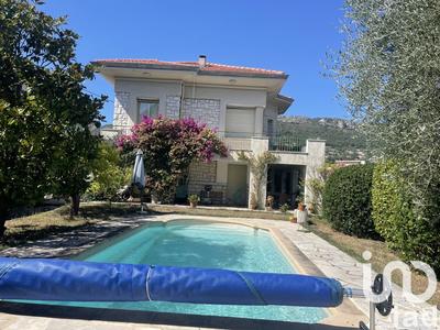 Maison - 144 m² - 7 pièces