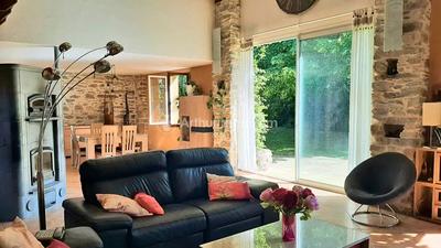 Maison - 262 m² - 7 pièces