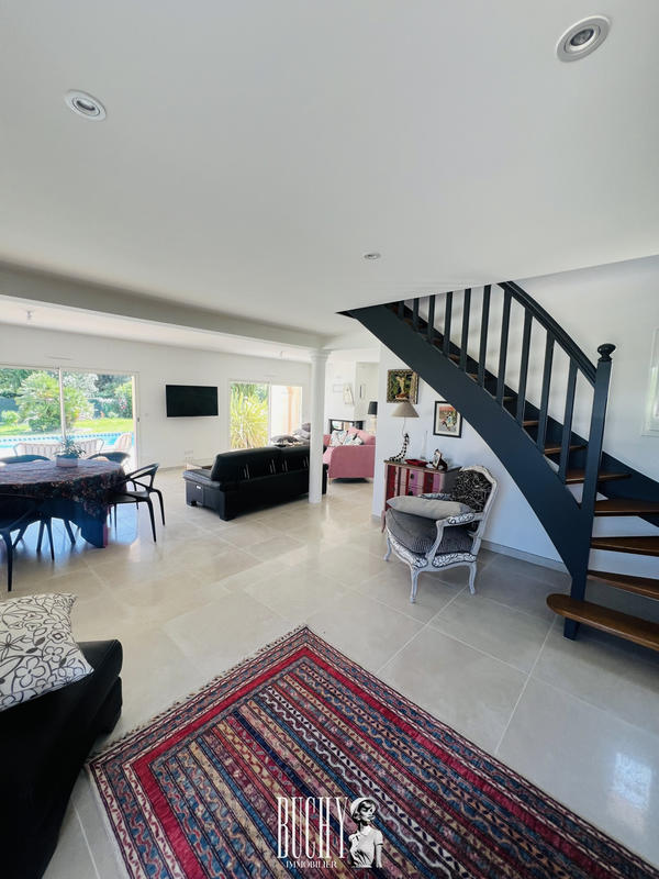 Maison - 165 m² - 5 pièces