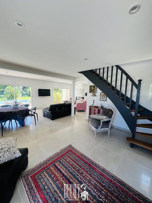 Maison - 165 m² - 5 pièces