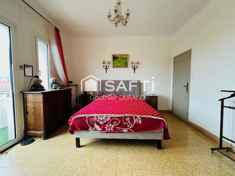 Appartement - 130 m² - 5 pièces