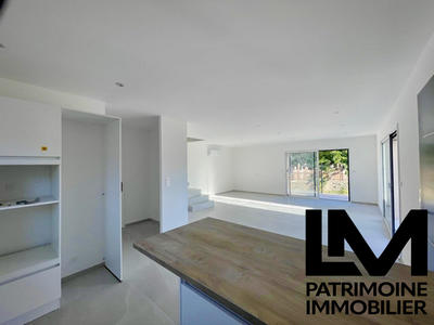 Villa - 101 m² - 4 pièces