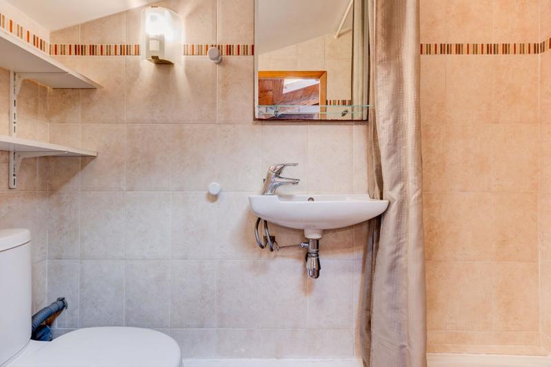 Studio - 25 m² - 1 pièce