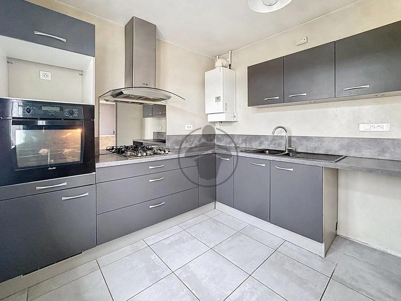 Maison - 94 m² - 4 pièces