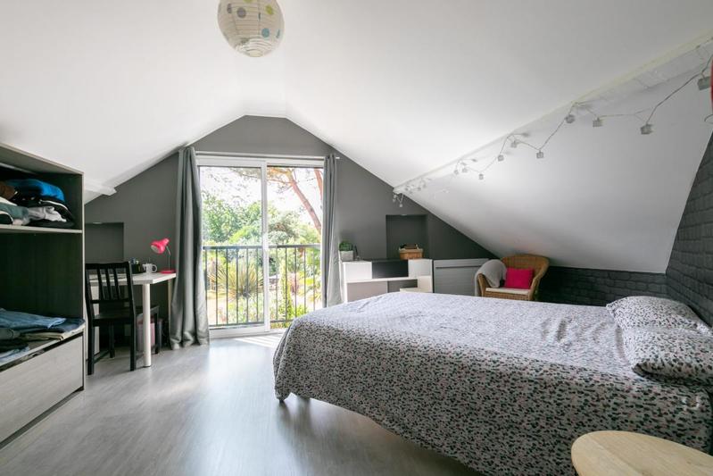 Maison - 162 m² - 6 pièces