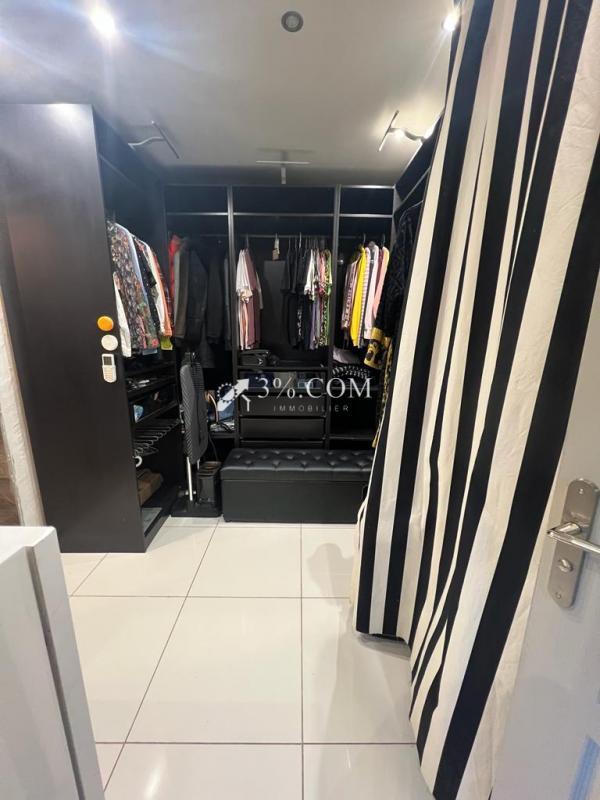 Maison - 187 m² - 6 pièces