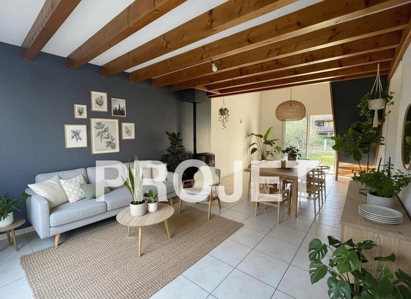 Maison - 95 m² - 4 pièces