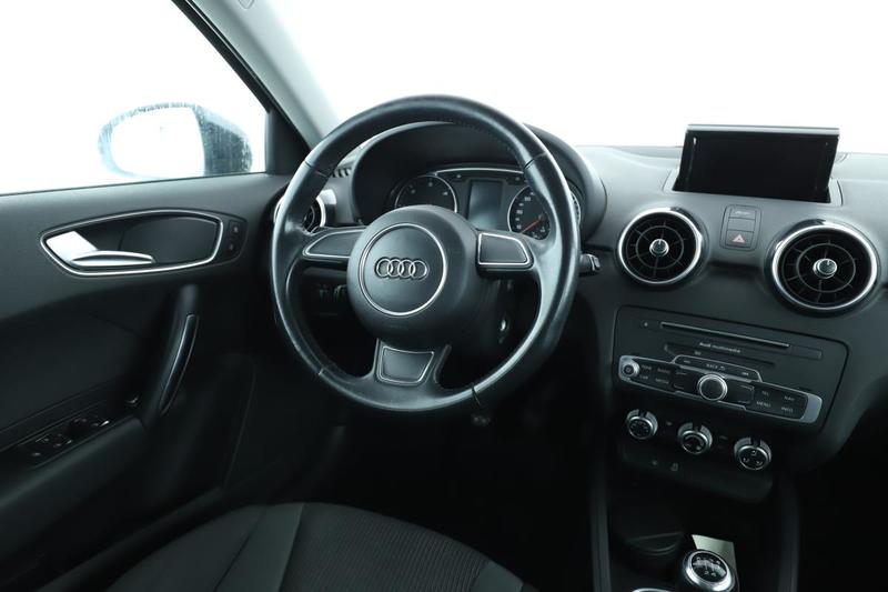 Audi A1 sportback 1.4 Tdi Ultra Ambiente 90 ch