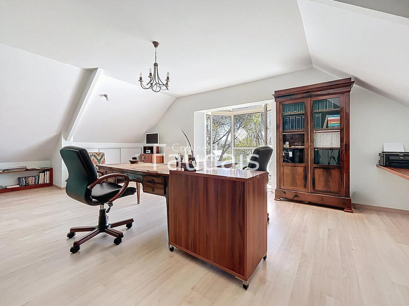 Maison - 171 m² - 6 pièces