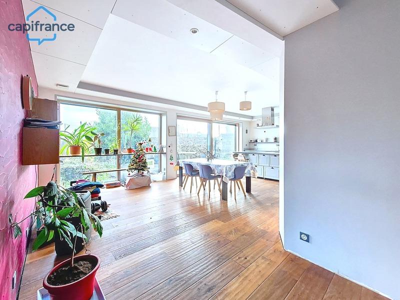 Maison - 157 m² - 7 pièces